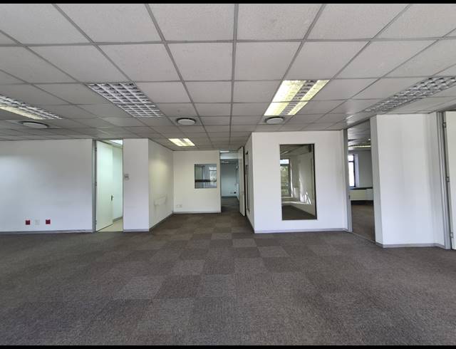 211M² OFFICE TO LET IN ROSEBANK